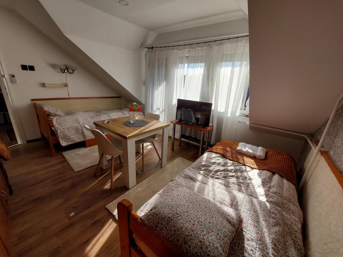 Summer House Apartman Debrecen Exteriör bild
