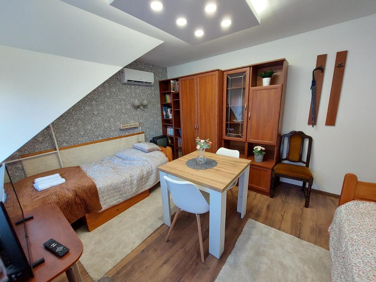 Summer House Apartman Debrecen Exteriör bild
