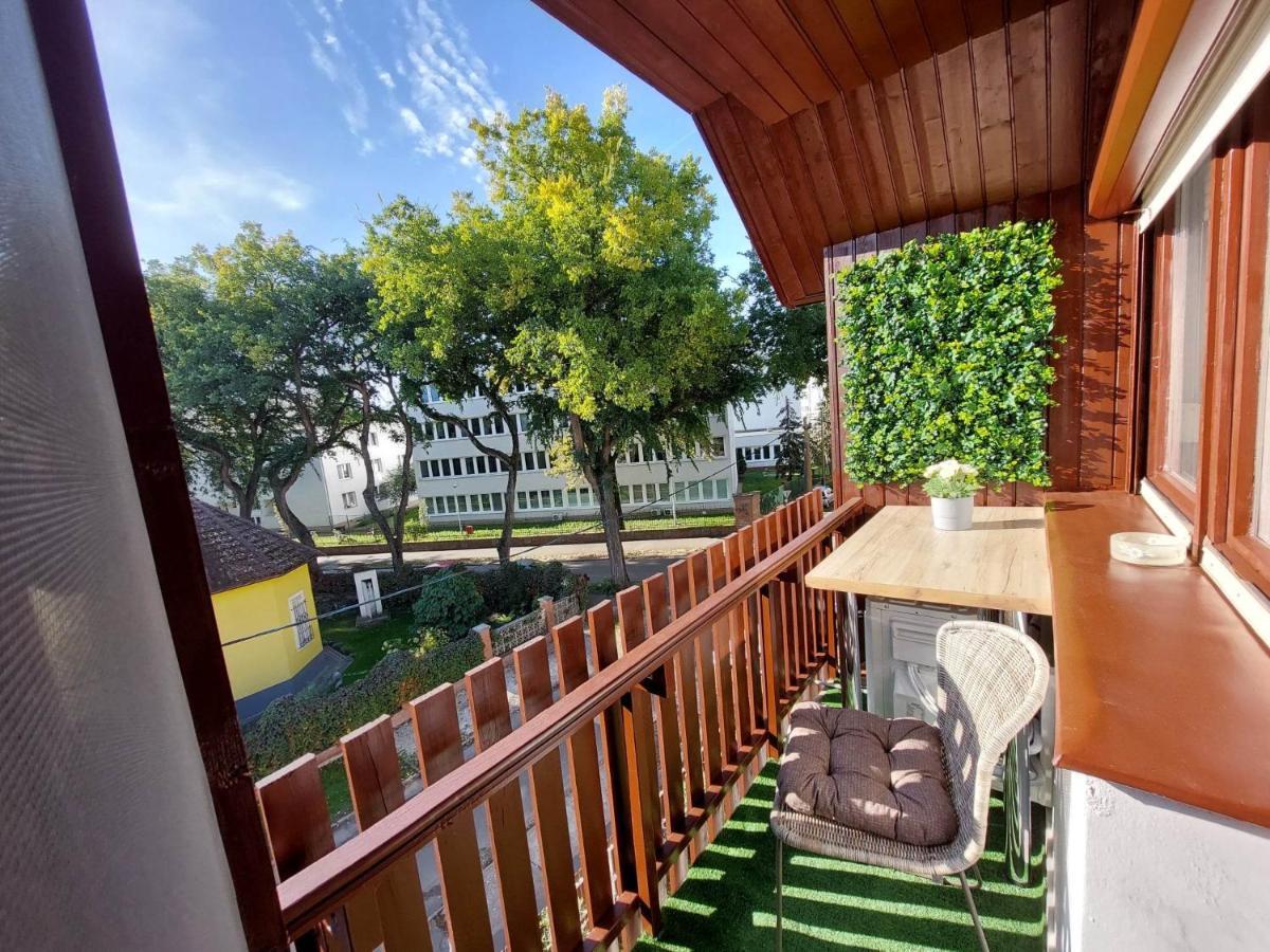Summer House Apartman Debrecen Exteriör bild