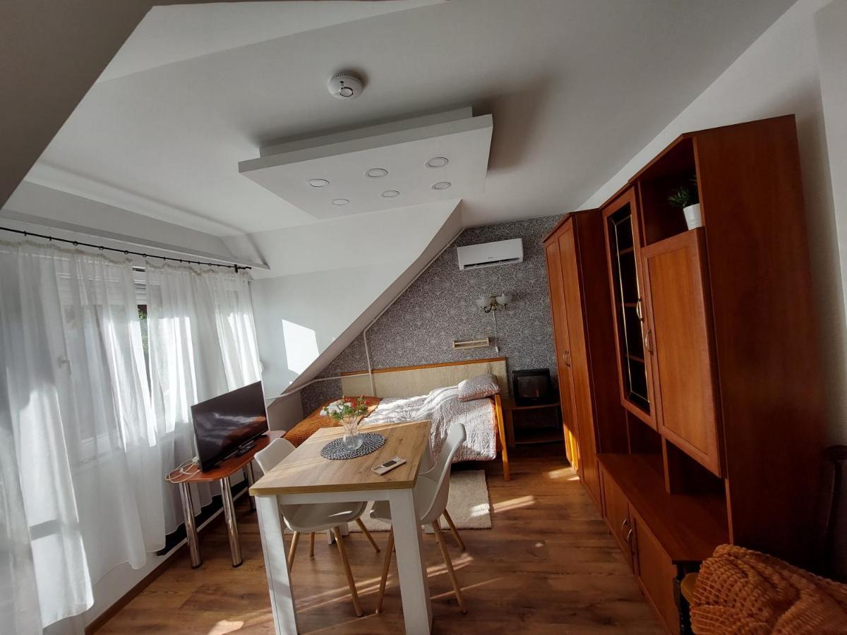 Summer House Apartman Debrecen Exteriör bild